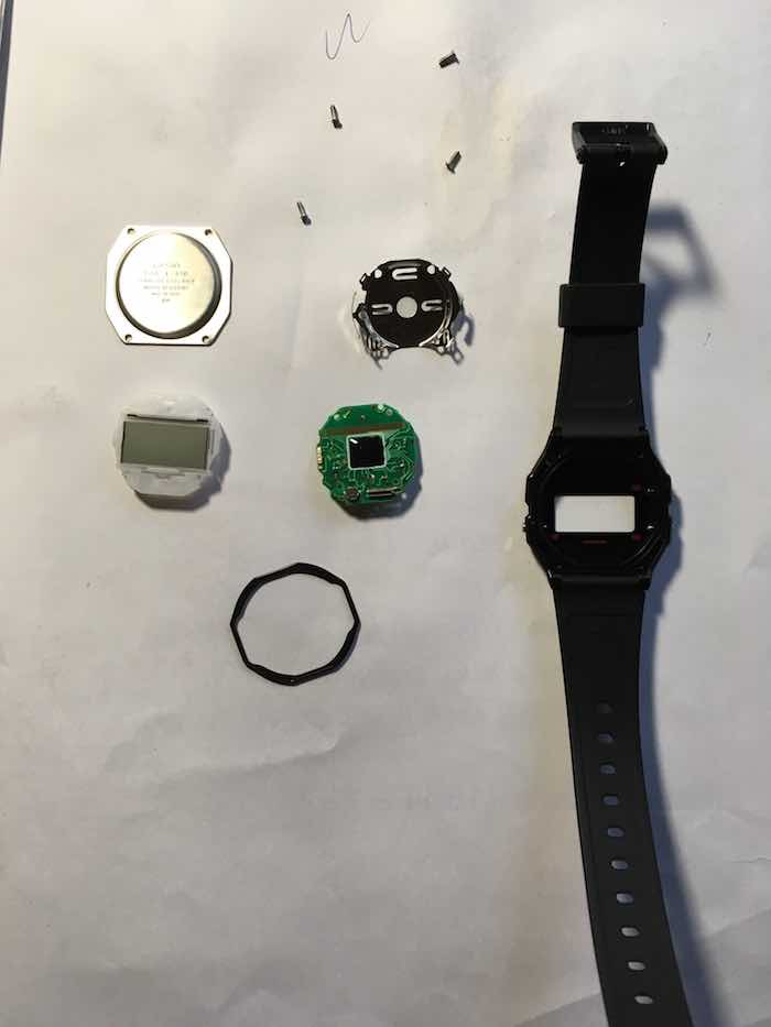 Casio F-91W disassembled 1